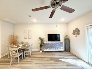 Dining - New Construction: Coastal Retreat • 5 Mins to Downtown OS (Ocean Springs)