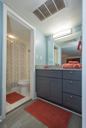 Uklassifisert bilde, 3 av 13, knapp