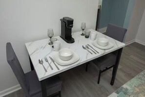 Uklassifisert bilde, 4 av 13, knapp