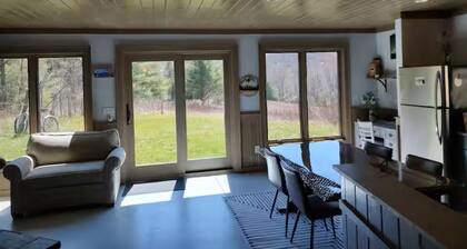 Hiker's Hideout Blue Ridge Pkwy, Peaceful guest cabin off MM 313