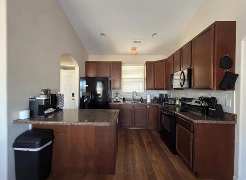 Carolina Cottage Retreat-12 Minutes from Clemson University