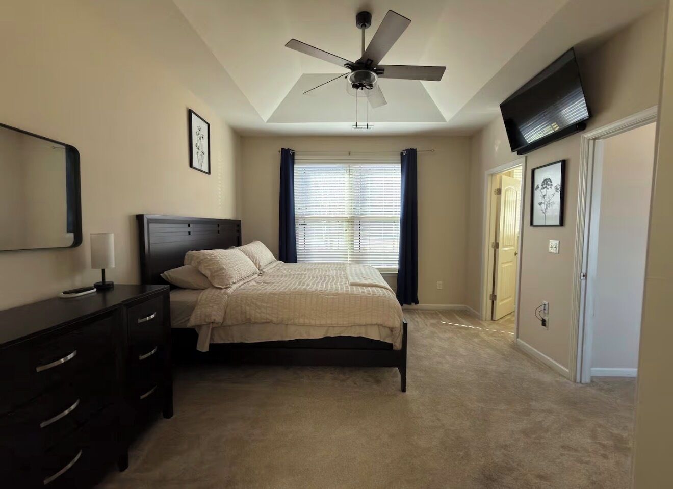 Iron/ironing board, travel crib, free WiFi, bed sheets