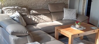 Cozy vacation home on Lake Lübbesee with terrace, garden and jetty on the lake