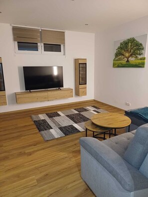 Unclassified image, 3 of 23, button - Vrbo Property (Breitenstein)