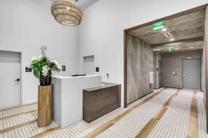Lobby - FIFA World Cup Art Condo | Free Parking & Pool (Miami)