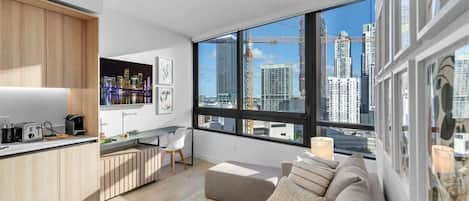 Televisión y oficina