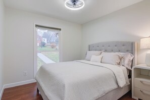 4 bedrooms, iron/ironing board, WiFi, bed sheets - Cozy Home in Hickory (Hickory)