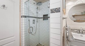 Shower, towels