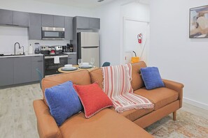 Immagine non classificata, 5 di 32, pulsante