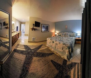 3 bedrooms, iron/ironing board, free WiFi, bed sheets - Condo #208 with beautiful sunset view from your balcony overlooking the ocean (Lincoln City)