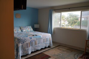 3 chambres, fer et planche à repasser, Wi-Fi gratuit, draps fournis