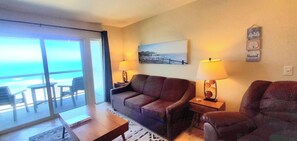 Smart TV, fireplace, books - Condo #202 with beautiful sunset view from your balcony overlooking the ocean (Lincoln City)