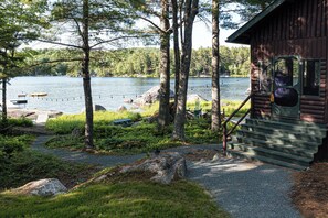 Property grounds - Quintessential Maine Lake House, 280Ft of Waterfront, near Acadia & Bar Harbor (Dedham)