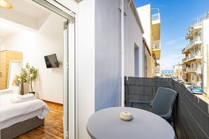 Ferros/tábuas de passar roupa, Wi-Fi, roupa de cama