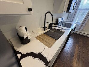 Unclassified image, 3 of 7, button - Temple Apartment Unit 2 1 bedroom (Philadelphia)