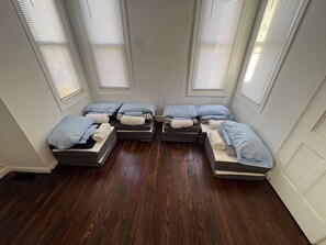 Nicht klassifiziertes Bild, 3 von 9, Schaltfläche