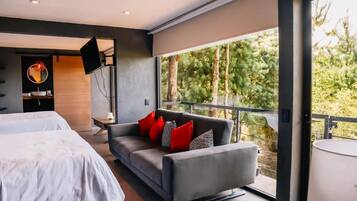 Casa familiar, patio, vistas al jardín | Interior