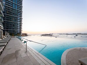 Outdoor pool, a heated pool - SettlerHomes, Breathtaking View With Private Beach (Dubai)