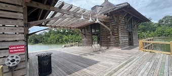 Charming 2-bedroom cottage with GOLF CART at The Waters