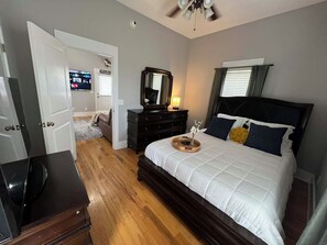 Iron/ironing board, WiFi, bed sheets