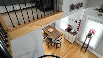 2 slaapkamers, een strijkplank/strijkijzer, gratis wifi, beddengoed