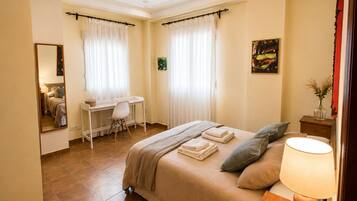 7 dormitorios, escritorio, tabla de planchar con plancha y wifi gratis