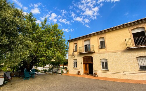 Historic Villa with Private Pool & Gardens near Valencia