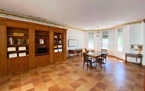 Nicht klassifiziertes Bild, 3 von 91, Schaltfläche