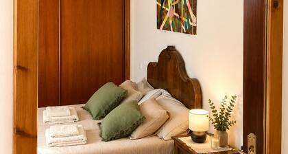 Historic Villa with Private Pool & Gardens near Valencia