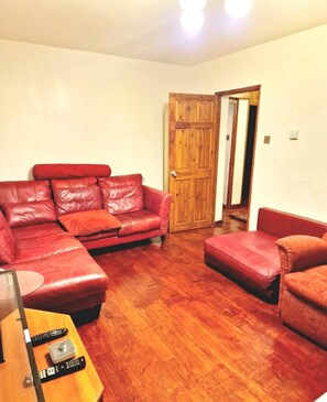Apartment, 2 Bedrooms | Living room - Whole Flat in Little Venice (London)