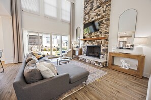 Living area - 5BR Luxury Lake Home - Twin Creeks Village (Winchester)