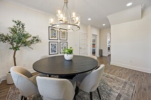Dining - 5BR Luxury Lake Home - Twin Creeks Village (Winchester)