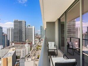 Property grounds - Luxury Studio Suite City Views Downtown Miami (Miami)