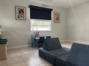 Unclassified image, 4 of 29, button - Multi Family House 4Bed/3Bath-Large Fenced Yard with Activities for Whole Family (Fruitland Park)