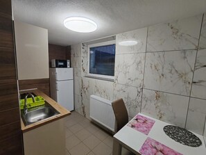 Private kitchen - Apartment Malivojevič (Žirovnica)