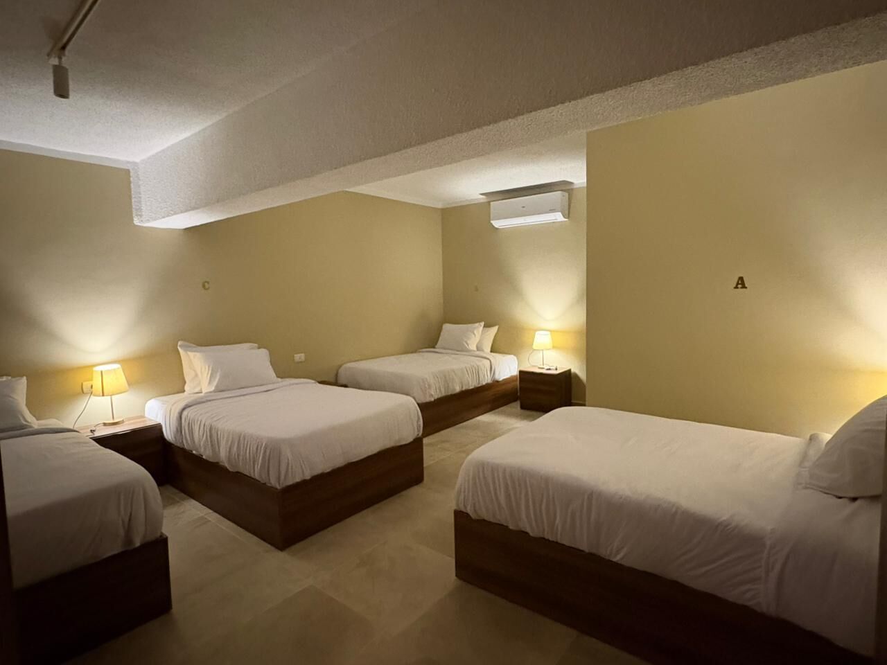 標準四人房 | 免費無線上網