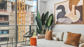 Apartment, City View | Living area