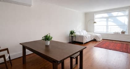 Bright and Spacious 3BR Duplex in Classic Bronx Brownstone, Great for Families