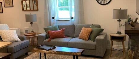 Télévision, cheminée