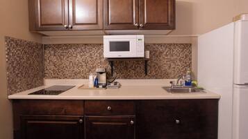 Standard Single Room | Private kitchenette