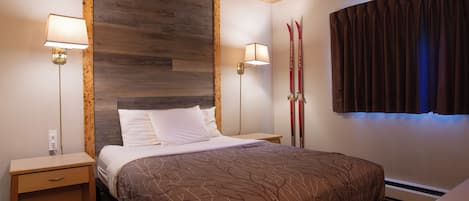 Standard Suite | Desk, blackout drapes, iron/ironing board, free WiFi