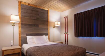 EasyStay Inn & Suites Fernie