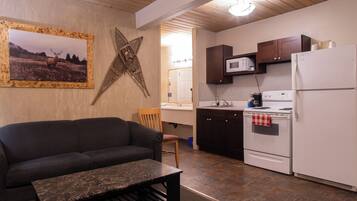 Standard Suite | Living area