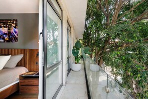3 chambres, fer et planche à repasser, Wi-Fi, draps fournis
