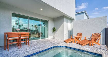 Spacious villa with themed bedrooms and private pool