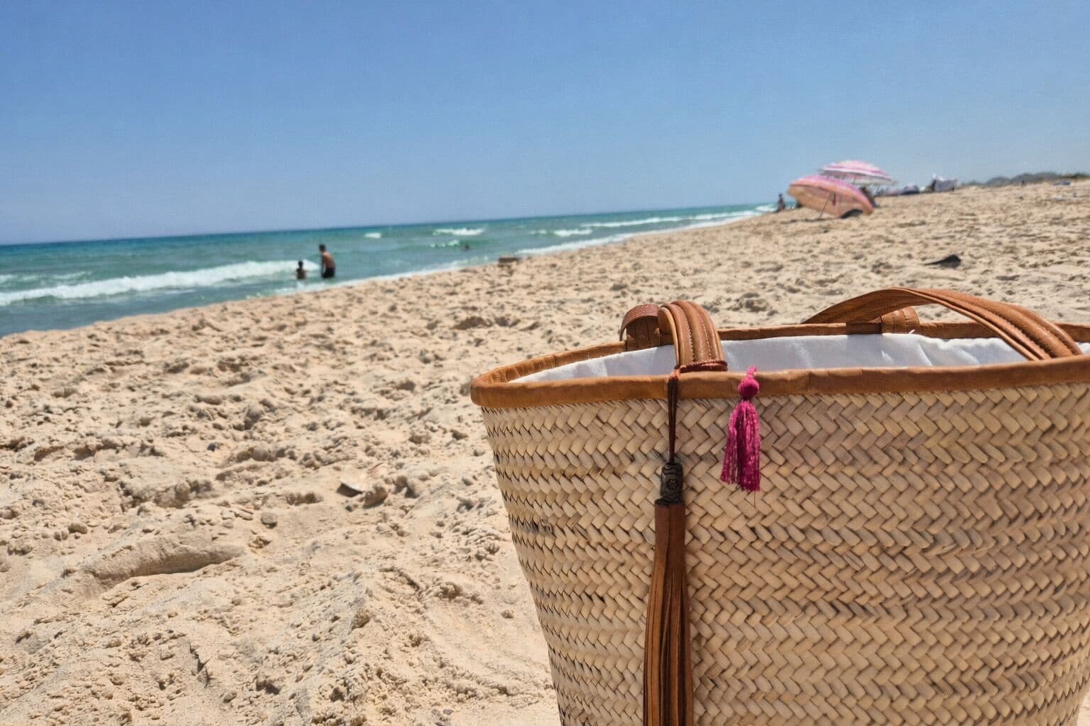 På stranden