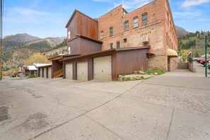 Exterior - Story Block Condo #3 Polished & Center of Town (Ouray)