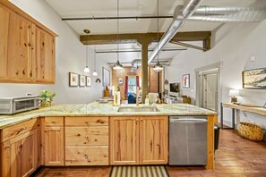 Fridge, microwave, oven, stovetop - Story Block Condo #3 Polished & Center of Town (Ouray)