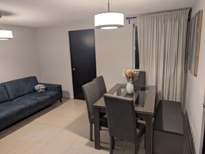 Dining - Comfortable Stay Near Zócalo & GNP Stadium | Prime Location (Ciudad de México)