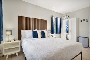 1 habitación, tabla de planchar con plancha, wifi y ropa de cama 